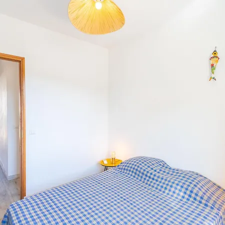 La Maison Du Port By Interhome * Le Brusc