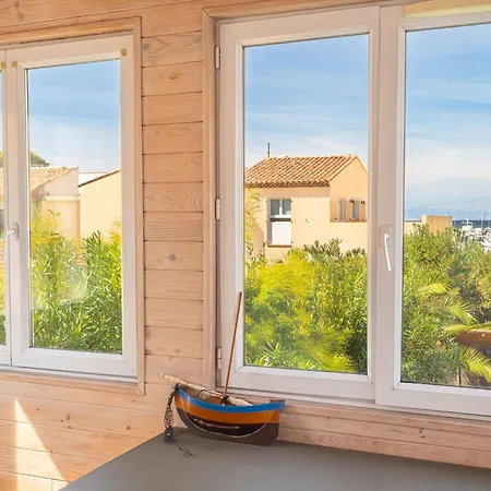 La Maison Du Port By Interhome Le Brusc