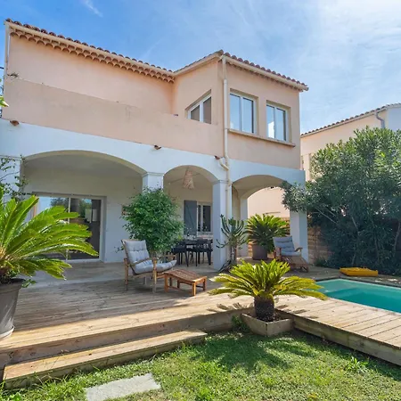 La Maison Du Port By Interhome Le Brusc