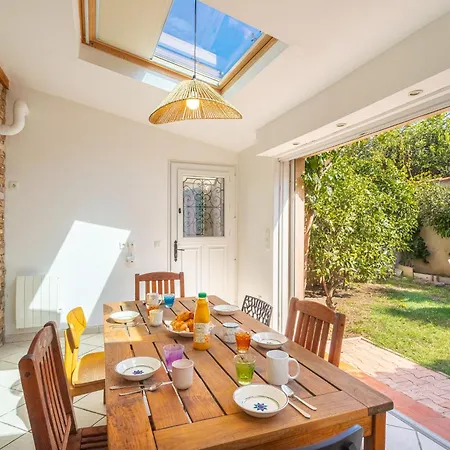 Casa de Férias La Maison Du Port By Interhome Le Brusc